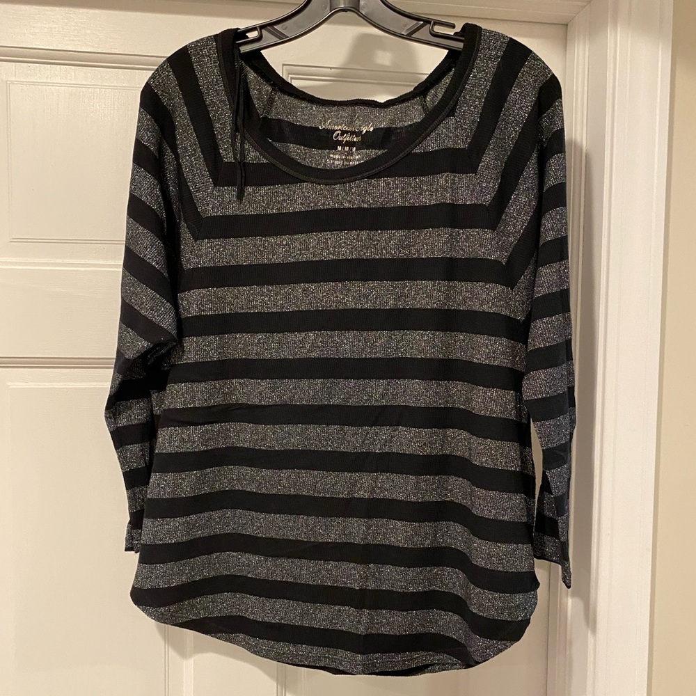 American Eagle Long Sleeved Shirt Size Medium
